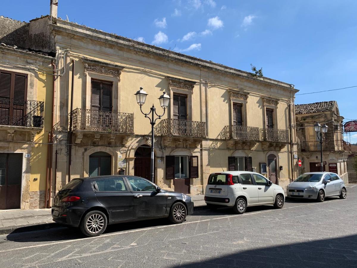La Ginestra Bed and Breakfast Ferla Esterno foto